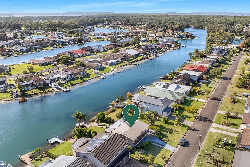 Sussex Inlet 3房  Experience the ultimate in waterfront living