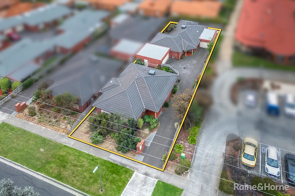 1&2/13 Anderson Road, Sunbury, VIC 3429