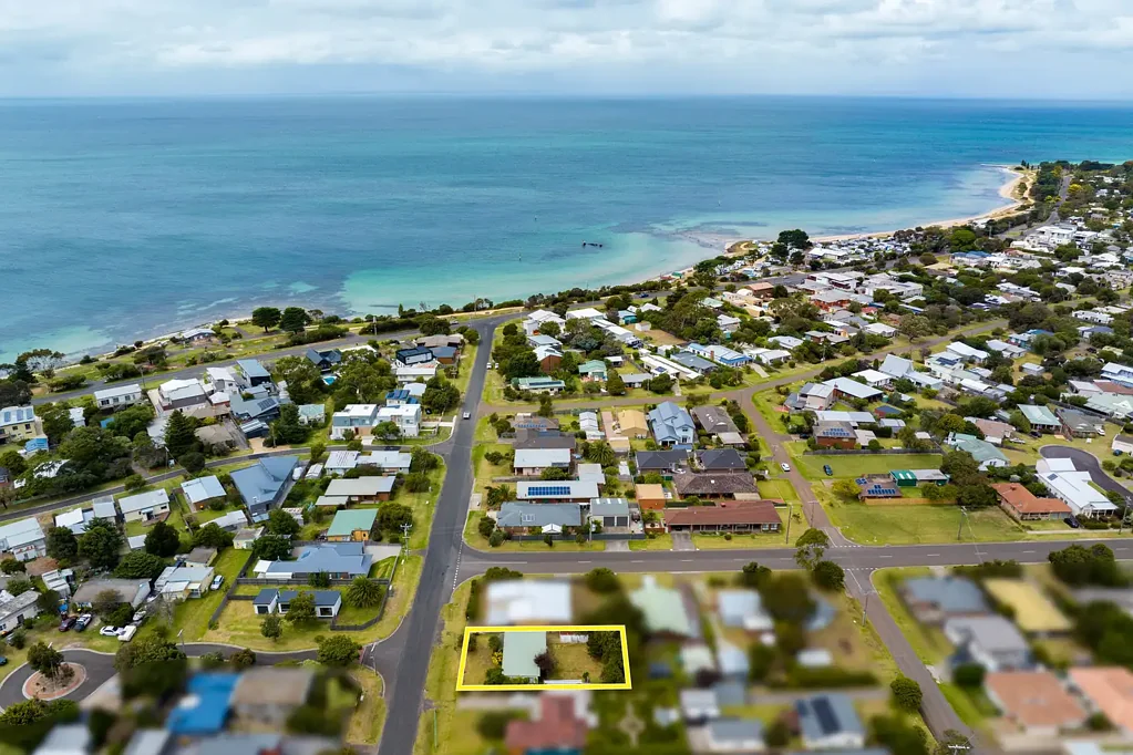 Indented Head 3कमरा A Bay-side Classic - Metres to the Beach