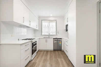 10 Bowering Street, Millicent, SA 5280, 3 slaapkamers, 2 badkamers, House