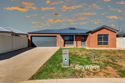 14 Kedmenec Drive, Mildura