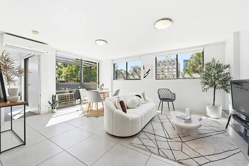 Westmead 2 Bedroom Spacious North-east facing 2-bedroom in prime location