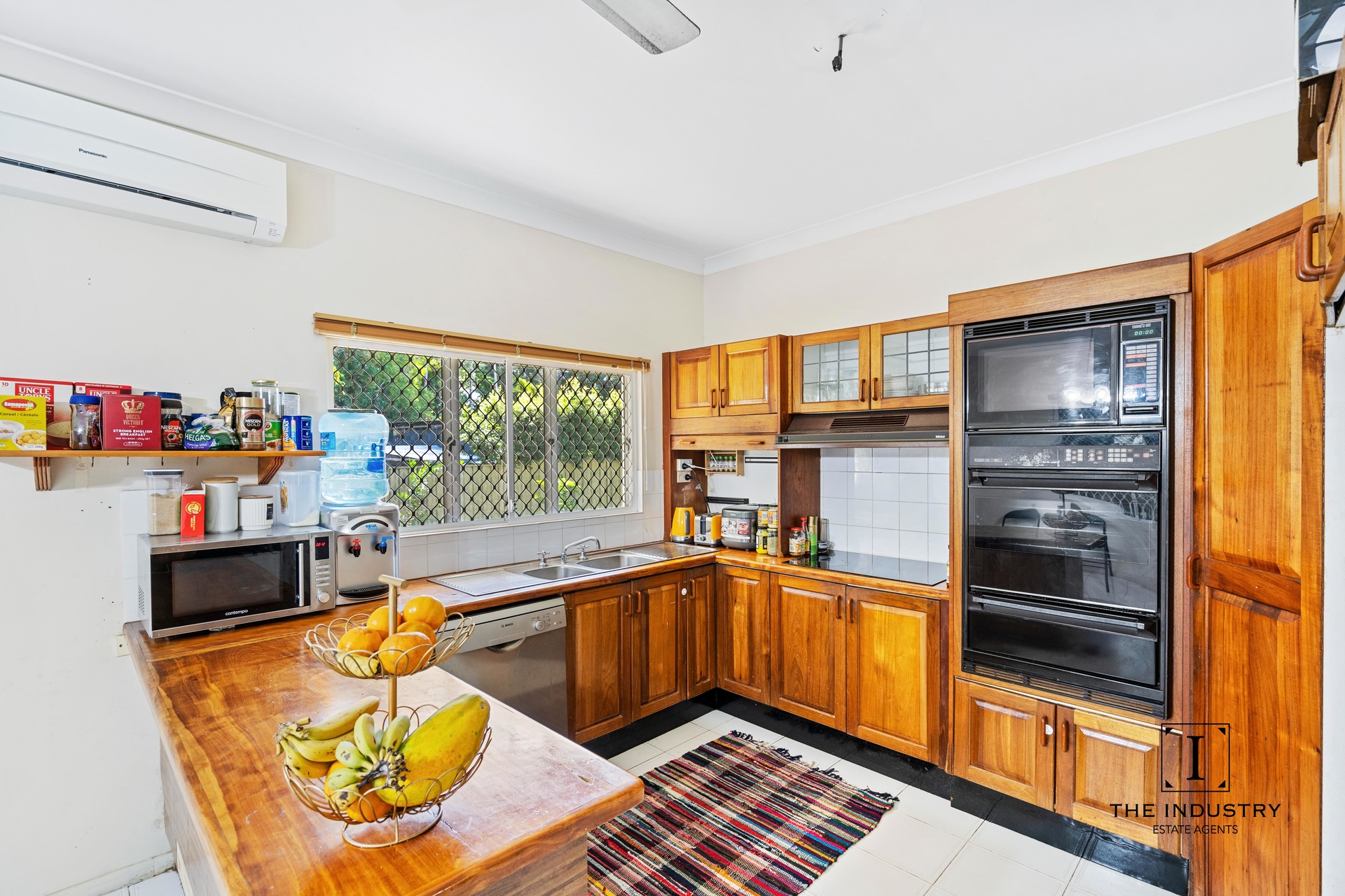 17 NARELLE CL, YORKEYS KNOB QLD 4878, 0部屋, 0バスルーム, House