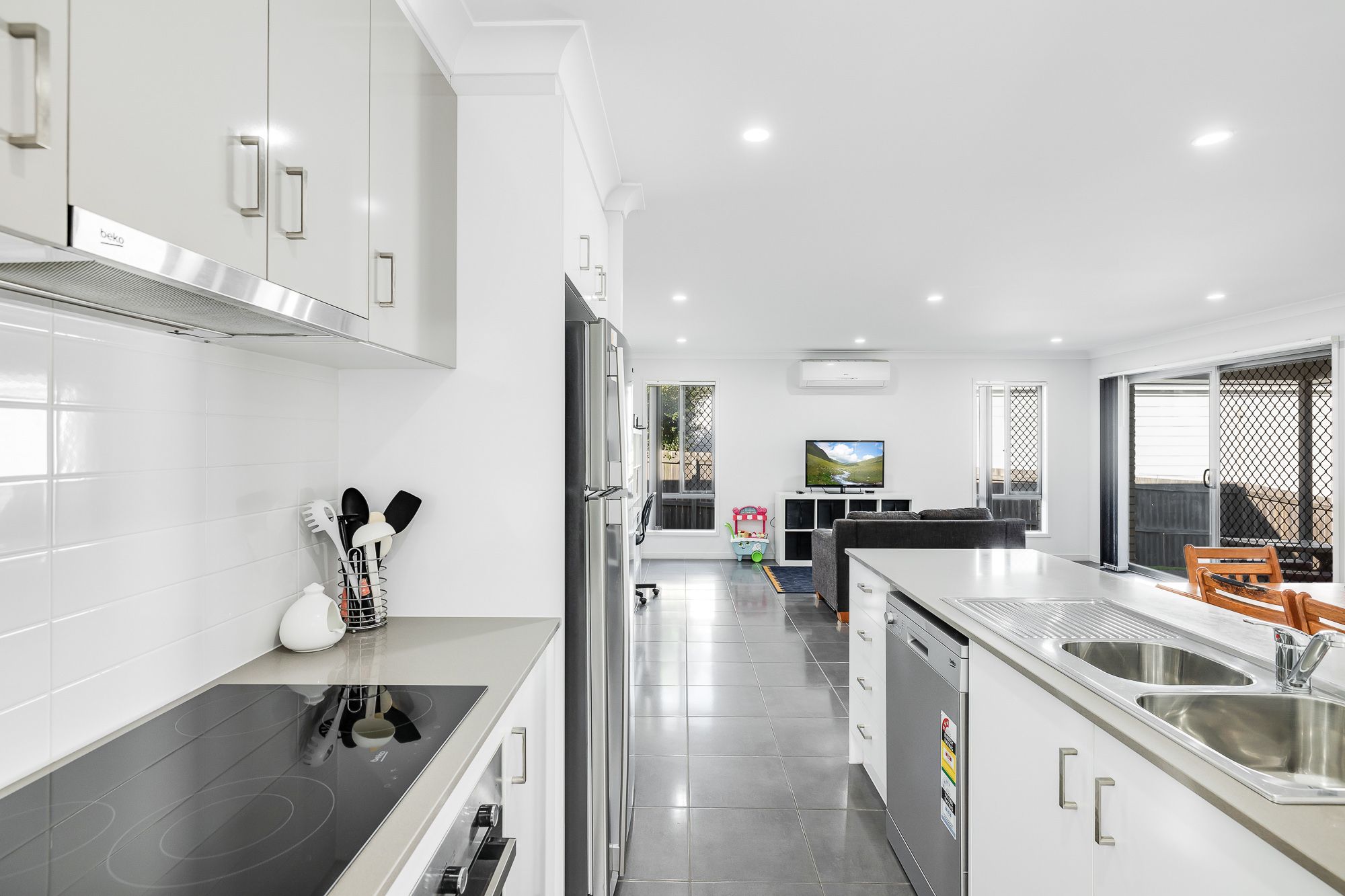 96 SANCTUARY DR, CRANLEY QLD 4350, 0房, 0浴, House