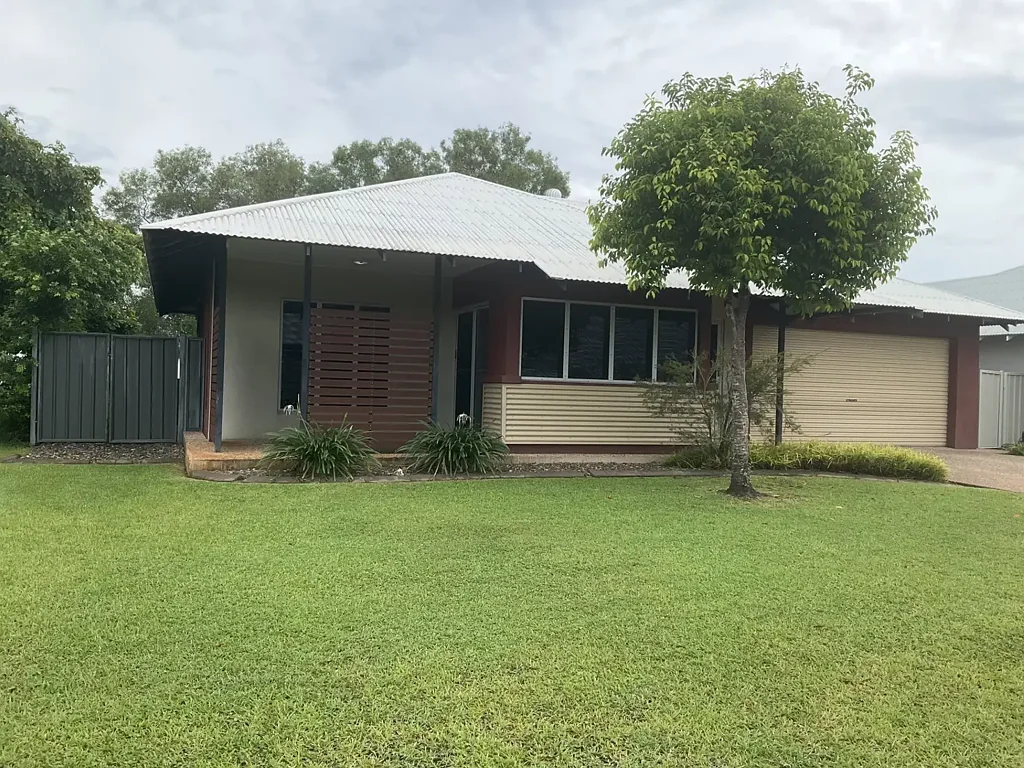 Address Withheld, Lyons, NT 810