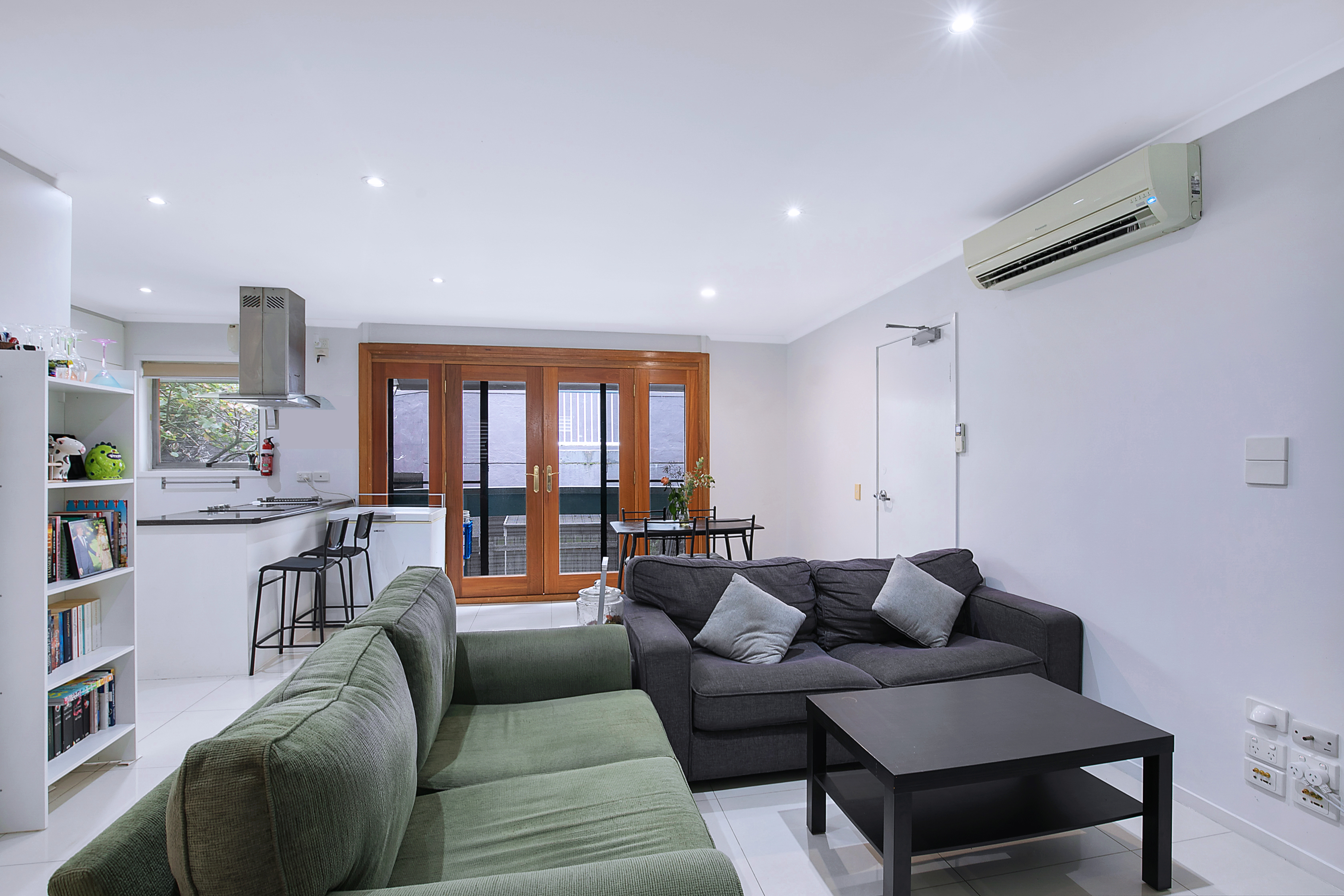 UNIT 15A 23 QUINTON ST, KANGAROO POINT QLD 4169, 0 Schlafzimmer, 0 Badezimmer, Unit