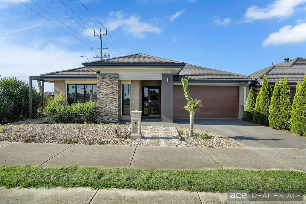 STUNNING HOME IN TARNEIT!!