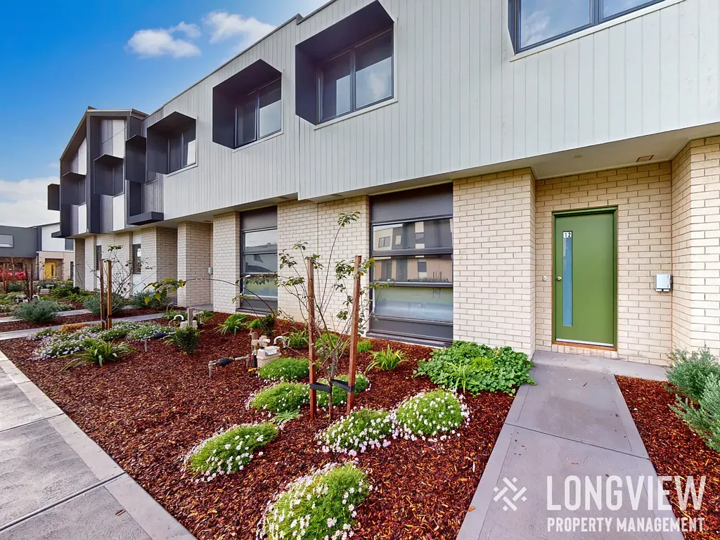 Delightful Deanside Townhome