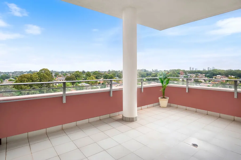 Macquarie Park 2ਬੈੱਡਰੂਮ Spacious Entertainer with Stunning District Outlook