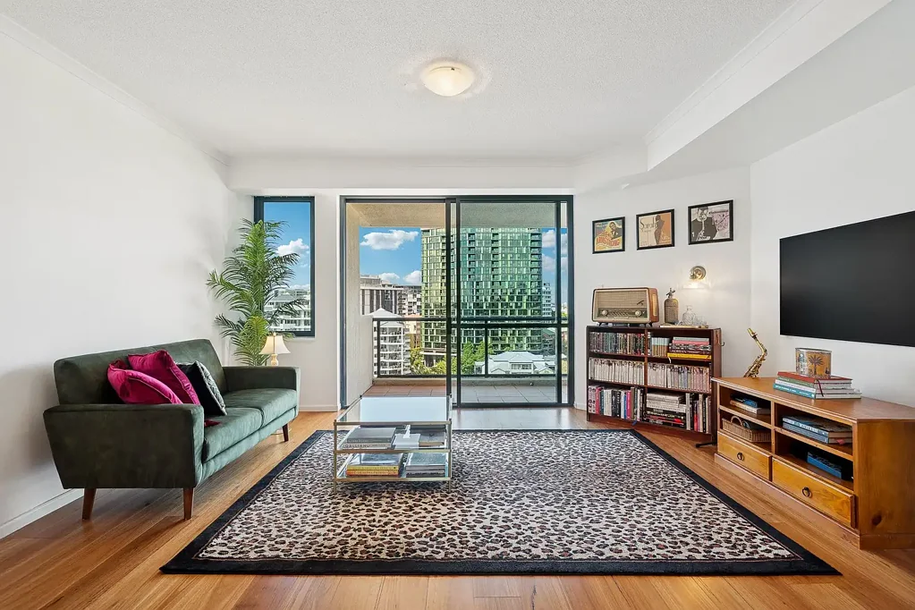 Kangaroo Point 2房  Divine Dockside - Inner-City Living with Sweeping River Views