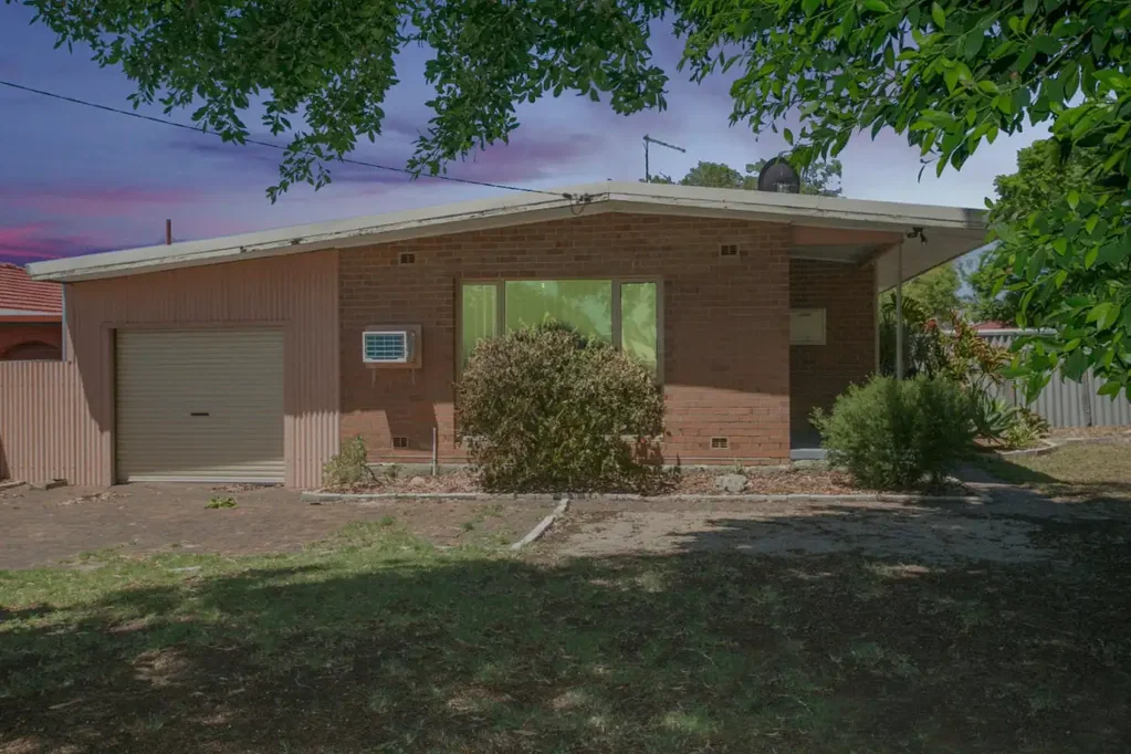 Lockridge 3 Bedroom Time Capsule OFFER ACCEPTED