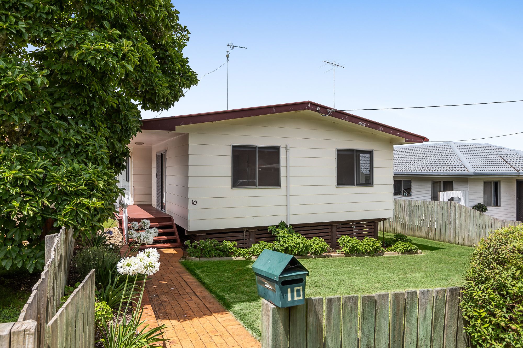 10 MURPHY ST, RANGEVILLE QLD 4350, 0 habitaciones, 0 baños, House