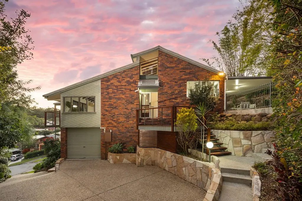 5 Nolina Court, Indooroopilly, QLD 4068