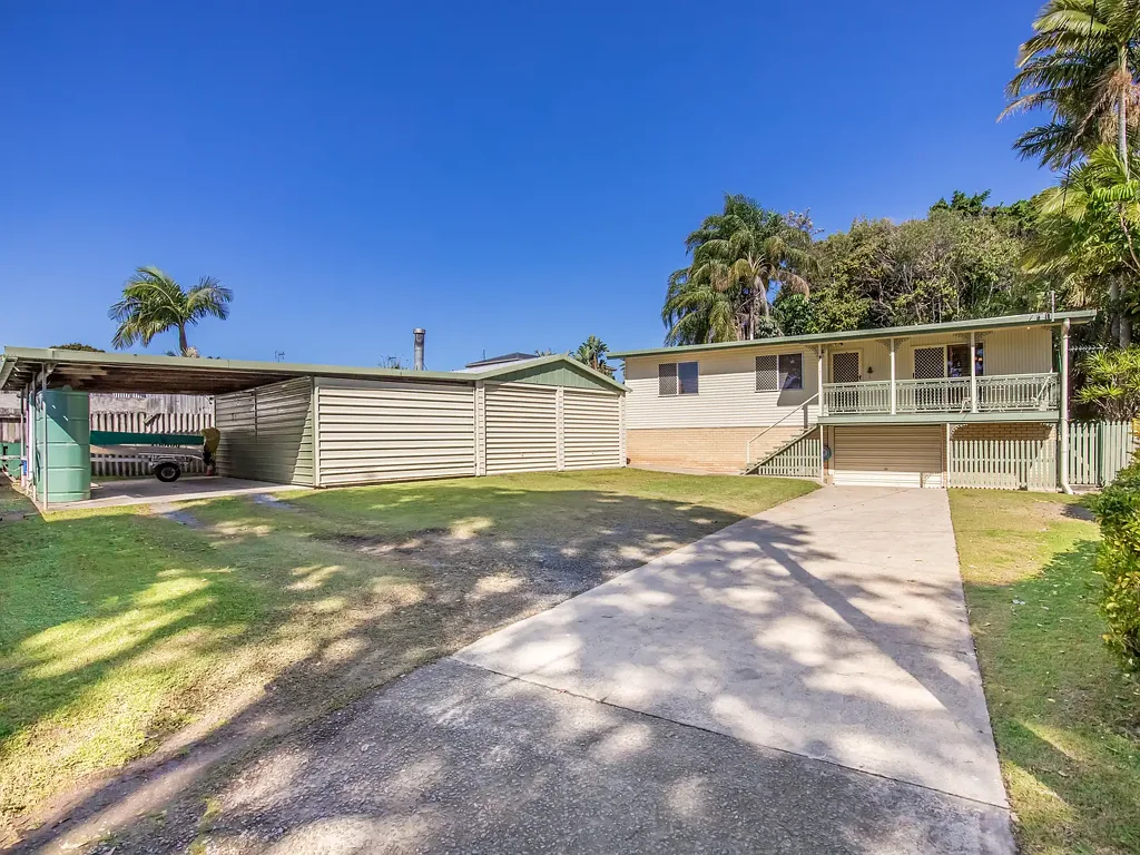 26A Jimmieson Avenue, Labrador, QLD 4215
