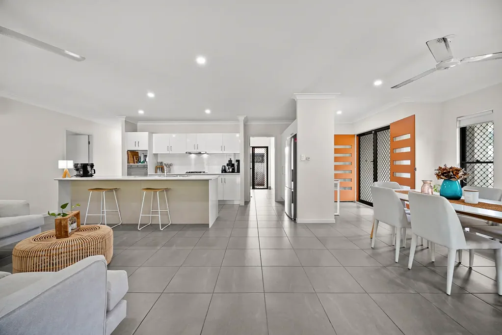 Smithfield 4Habitaciones Big on Space. Bigger on Potential.