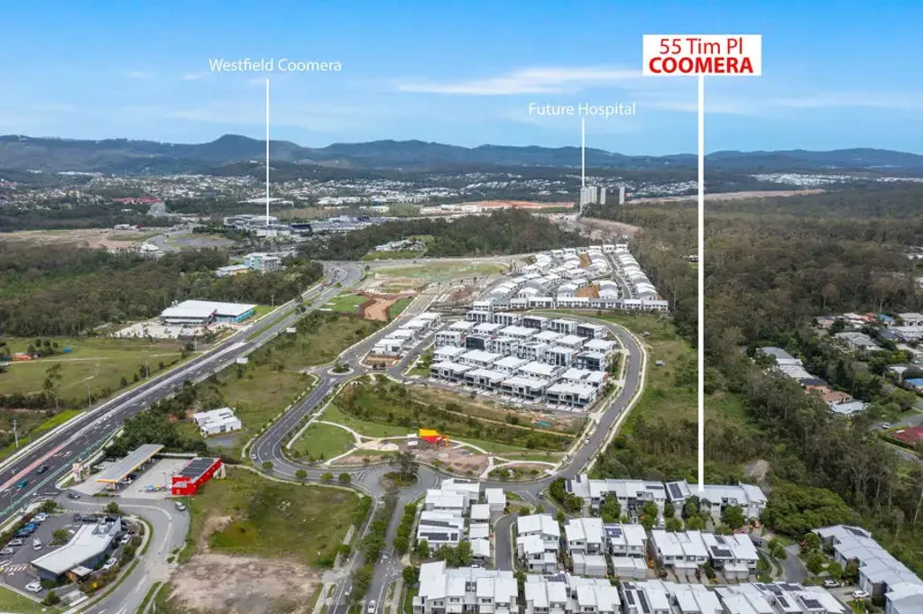 Coomera 4房  LOCATION LOCATION LOCATION **No Body Corporate Fees**