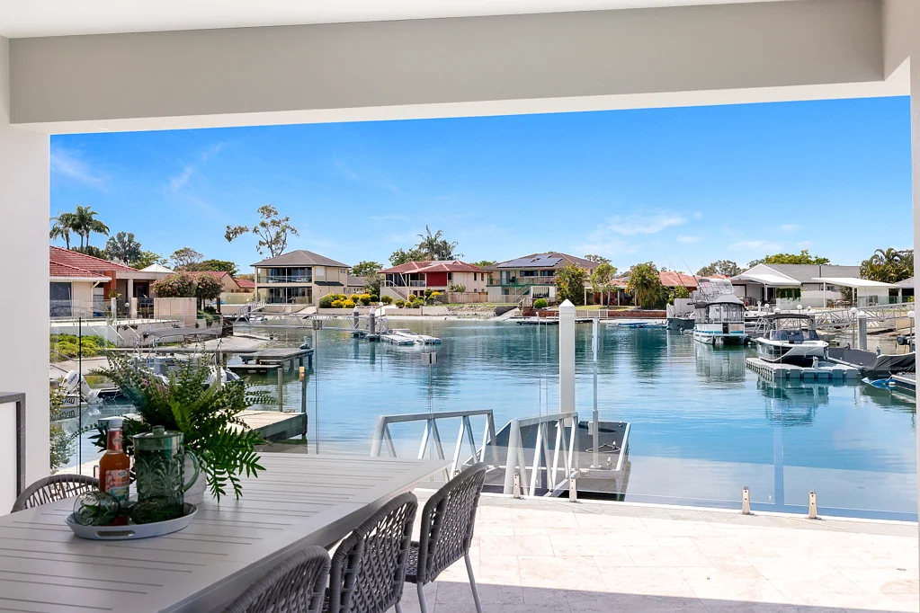 5 Namatjira Street, Paradise Point, QLD 4216