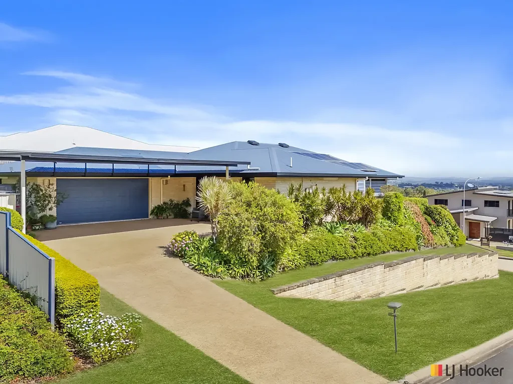 Norman Gardens 4房  6 Eucalyptus Crescent, Norman Gardens | Elevated Living with Stunning City Views