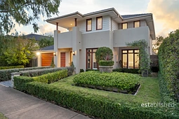 6 Coastal Promenade, Point Cook