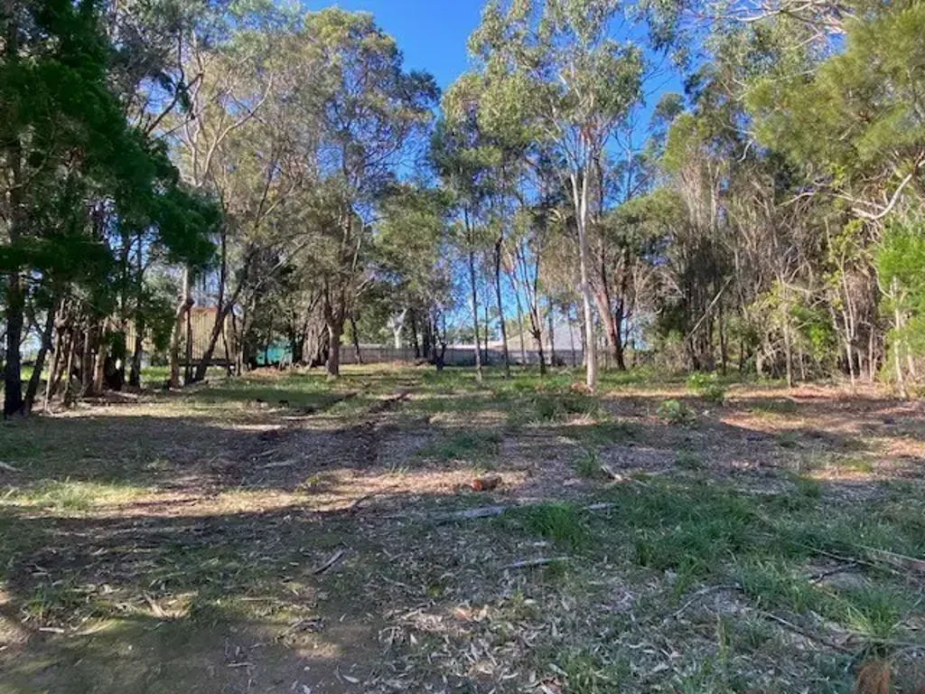 Macleay Island ONE BLOCK LEFT