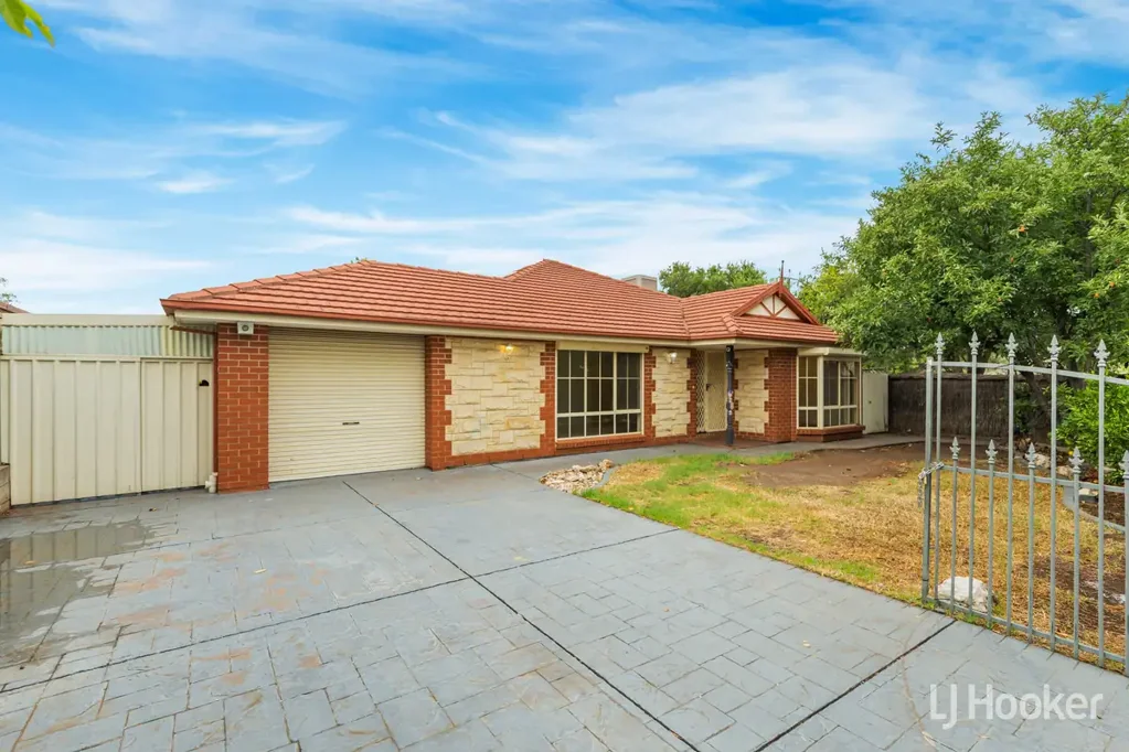 2 Pinehurst Court, Craigmore, SA 5114