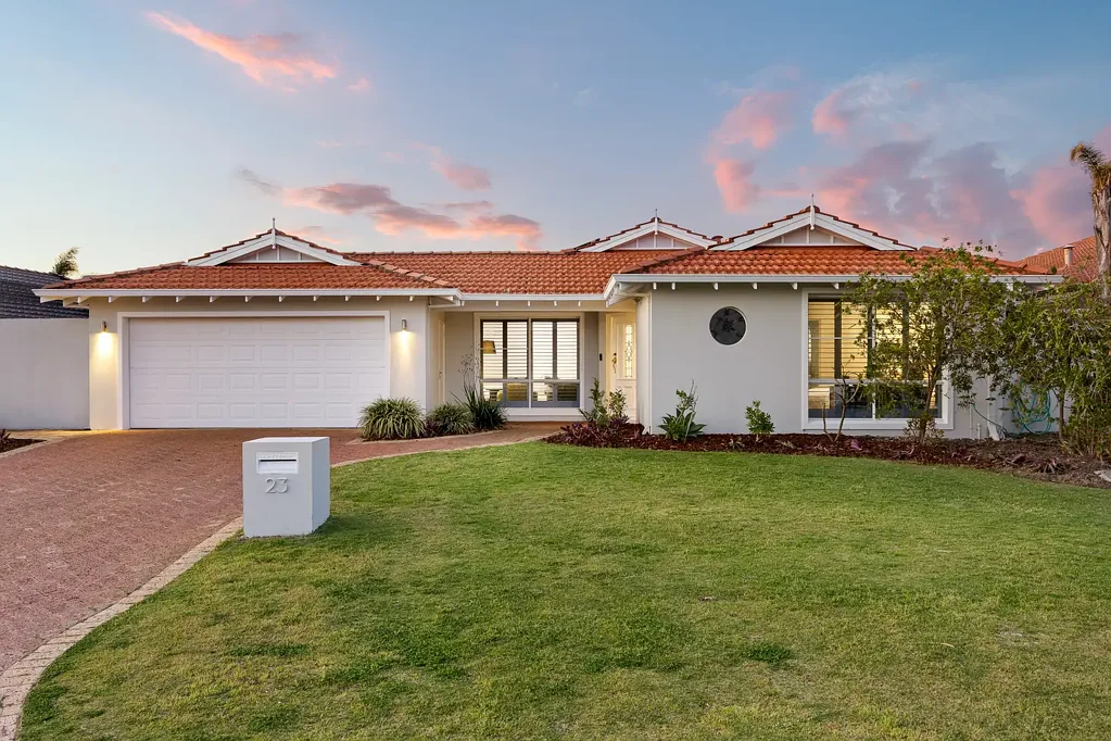 Iluka 4房  BEAUTIFULLY CONSIDERED, EFFORTLESSLY INVITING