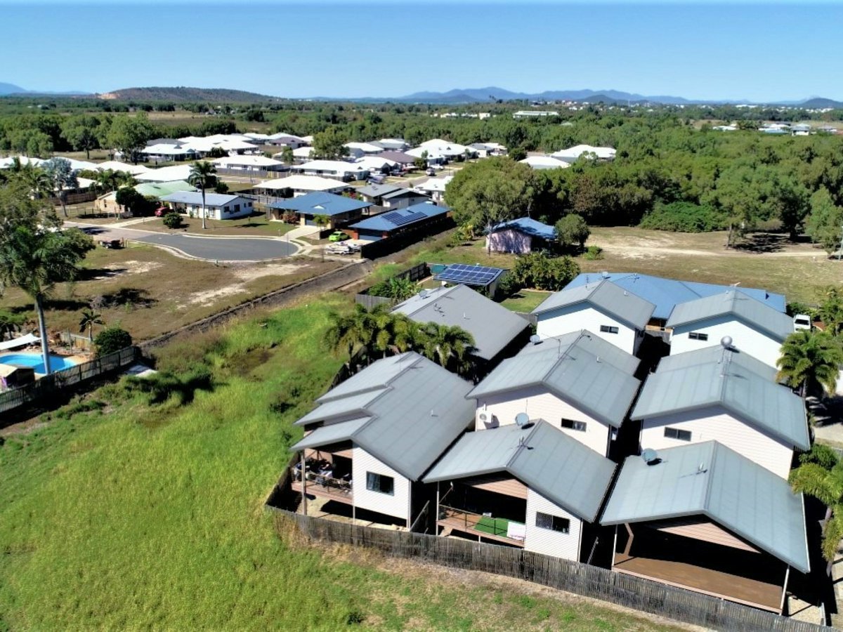 UNIT 2 34 SAINT KILDA ST, BOWEN QLD 4805, 0 રૂમ, 0 બાથરૂમ, Townhouse