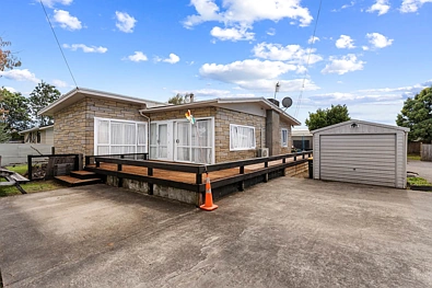 Papakura 6બેડરૂમ High-Yield Dual Dwelling