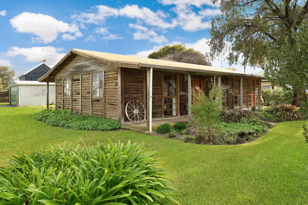 21 Tooram Road, Allansford, VIC 3277