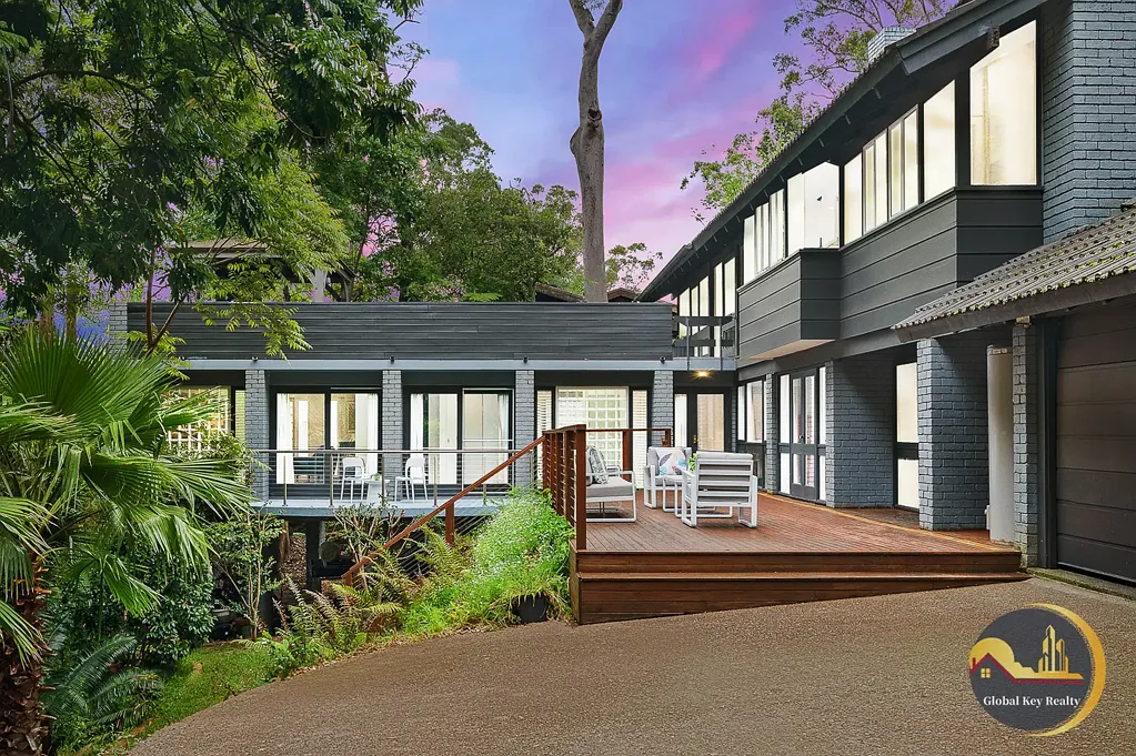 Turramurra 5ห้องนอน Exquisitely Reimagined Family Entertainer Surrounded by Nature
