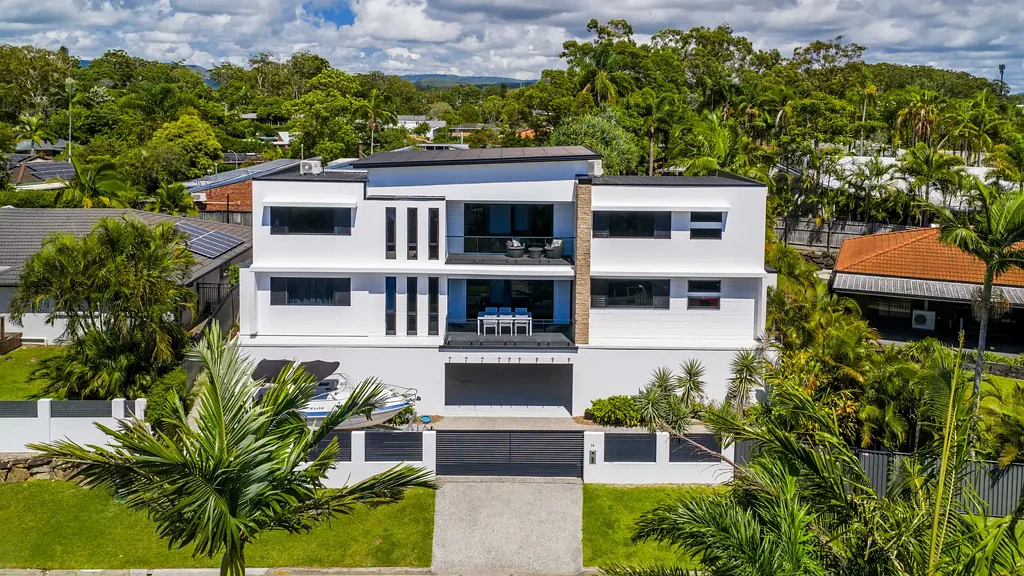 14 Pinaroo Crescent, Ashmore, QLD 4214