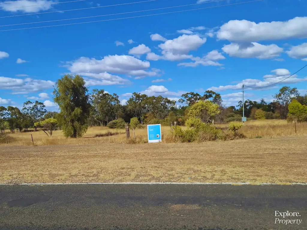 Capella Country Space with Town Convenience - 4.95 Acres