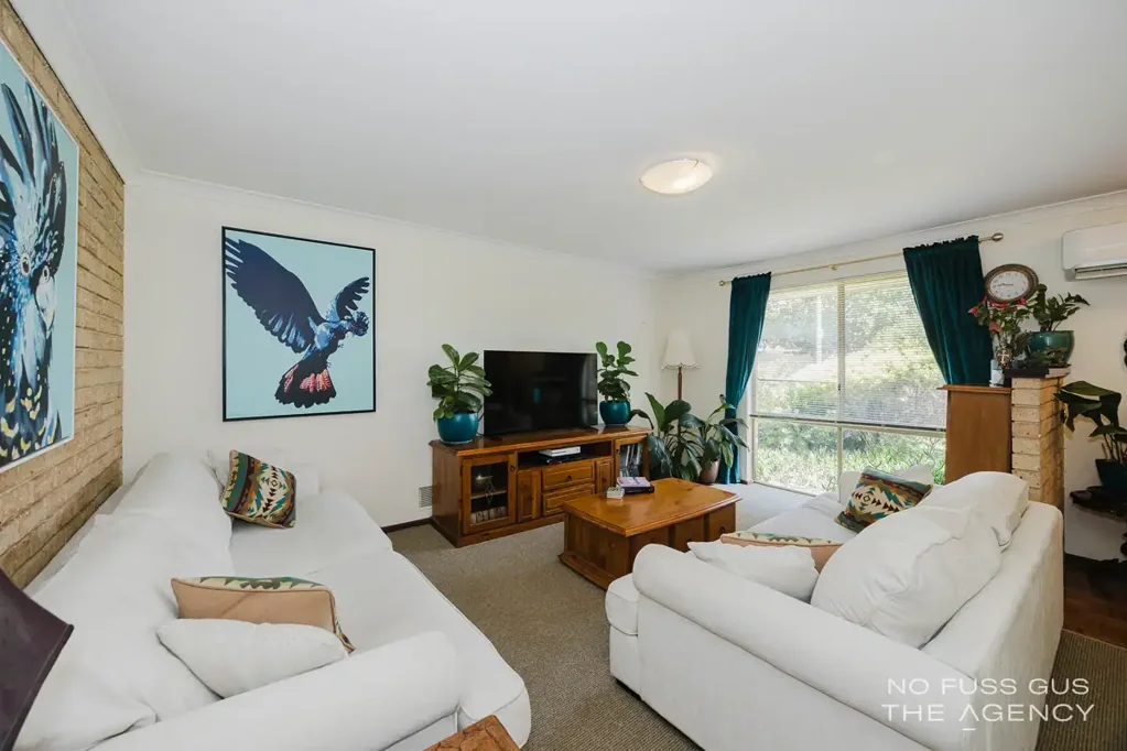 104A Camarino Drive, Woodvale, WA 6026