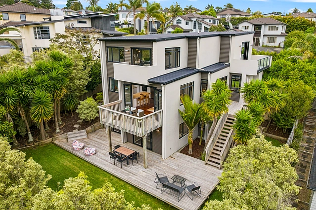 15 Aberley Road, Schnapper Rock, North Shore City