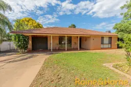 4 LANSDOWNE DR, Dubbo