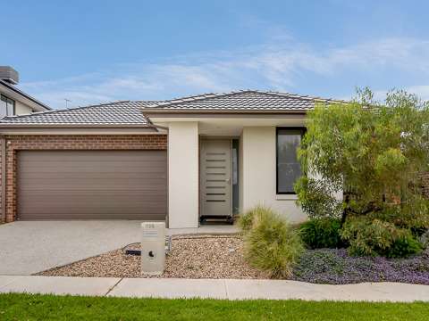 Family home in Aston Estate!