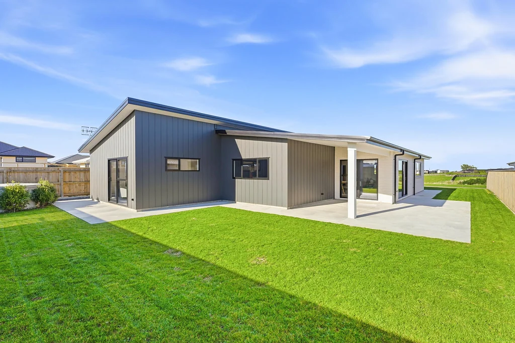 Feilding 4chambre SUPER STYLISH MONO-PITCH MASTERPIECE