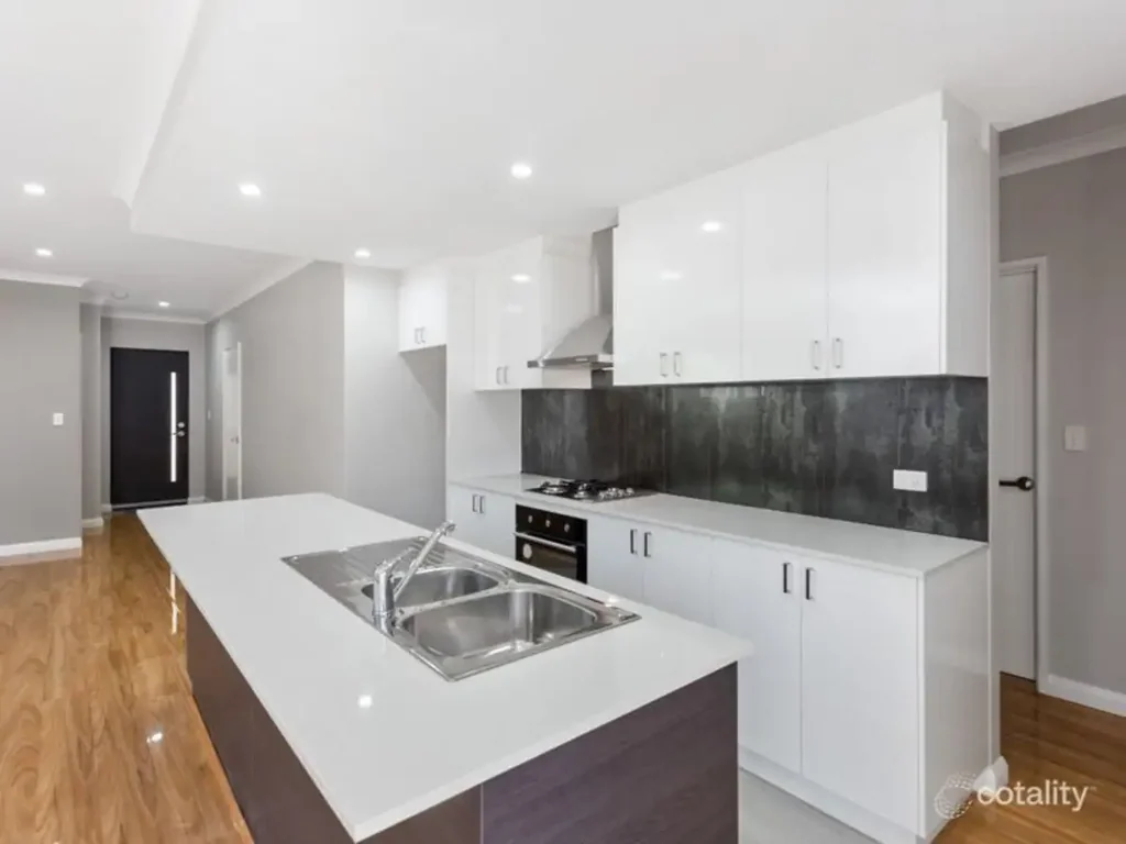 15D Sixth Road, Armadale, WA 6112