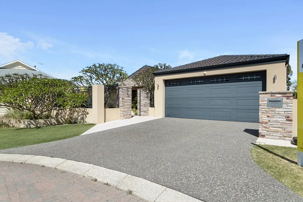 3 Shark Court, Sorrento, WA 6020