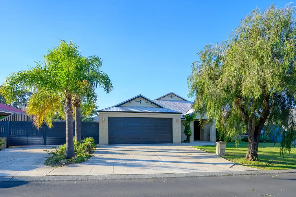 Dalyellup 5房  Grand Family Living with Space, Style & Exceptional Functionality