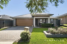 44 Ridgeview Drive, Cliftleigh