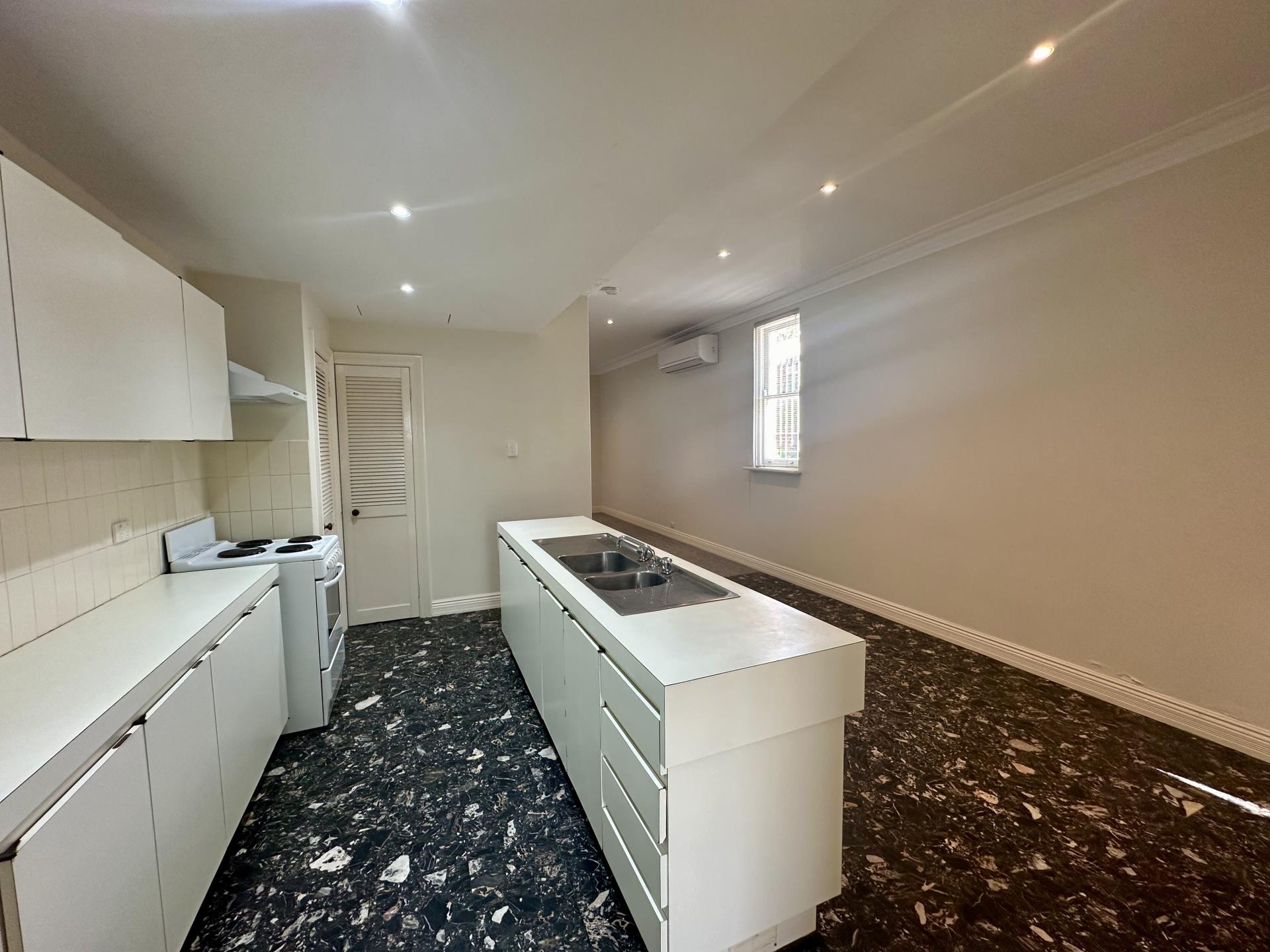 36 RANDELL ST, PERTH WA 6000, 0房, 0浴, Townhouse