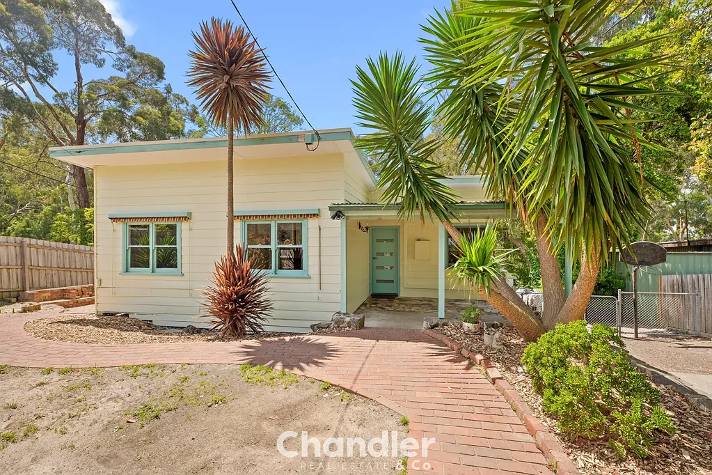 126 Alexander Avenue, Upwey, VIC 3158