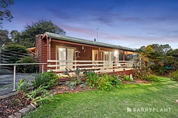 5 Stewart Avenue, Wandin North
