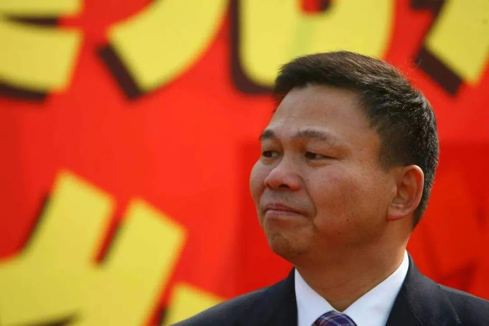 与董明珠叫板的宁波富豪:坐拥566亿元商业帝国,名下两家香港夜店