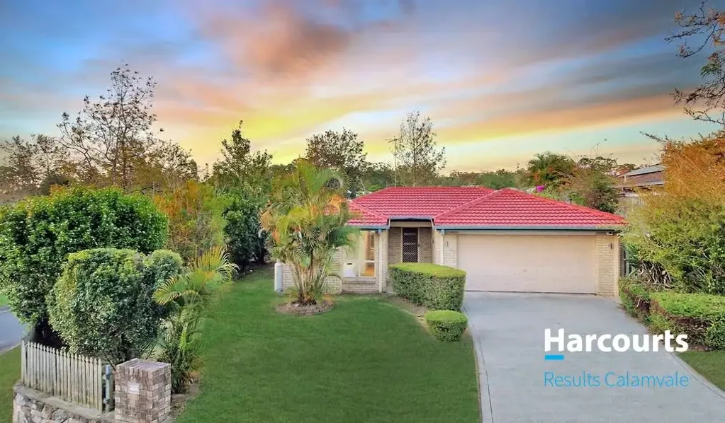 Charming 3-bedroom, 2-bathroom house offers a perfect blend of comfort and style!