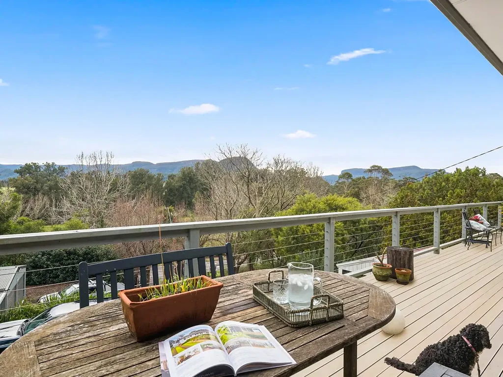 Kangaroo Valley 3 Bedroom Perfectly elevated to capture the stunning Valley views