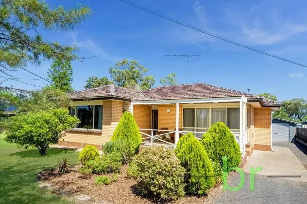 3 Bedroom Home - Great Location