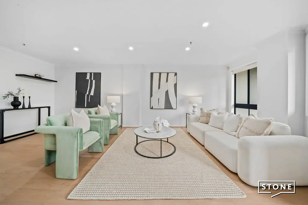 Westmead 2Moenga Spacious, Renovated & Ready to Enjoy in Monarco Estate