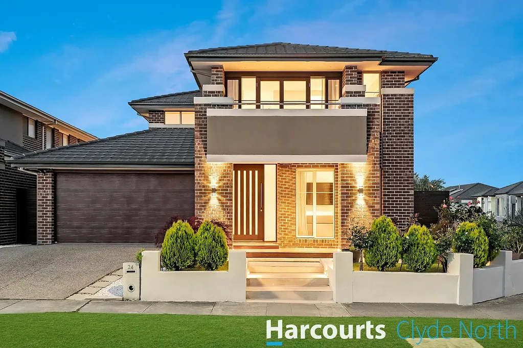 Officer 5ਬੈੱਡਰੂਮ Experience luxury living in this stunning home, perfectly situated in the prestigious Lavender Estate